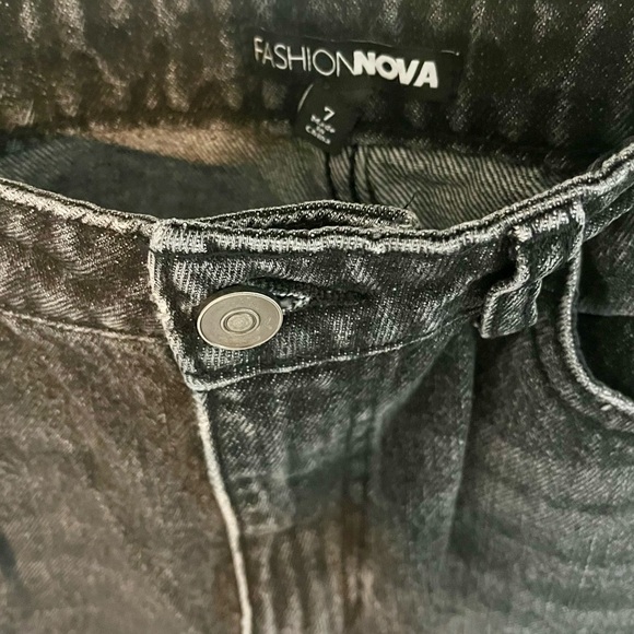 Distressed Black Jeans - Picture 4 of 5